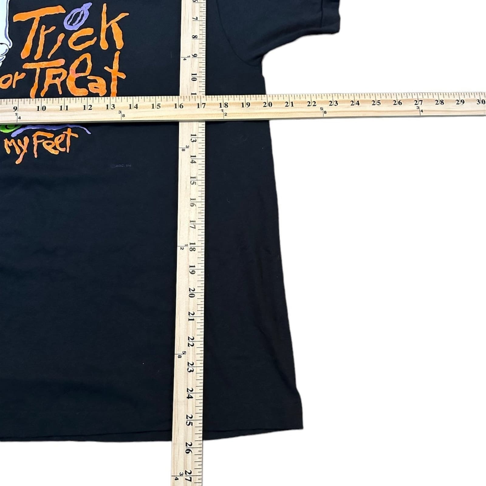 Vintage 1980s TRICK OR TREAT SMELL MY FEET HALLOWEEN T-SHIRT Horror Tee USA - Thumbnail 6