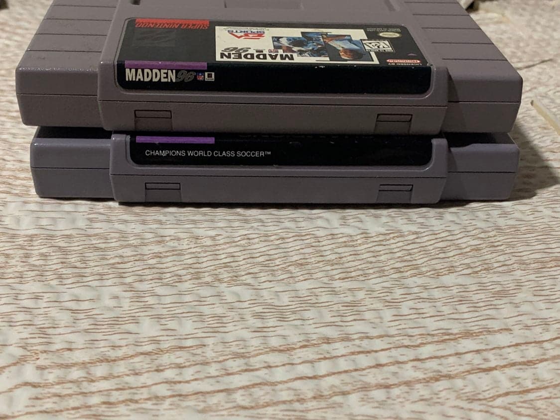 SNES Lot of 2 games Soccer Madden - Thumbnail 3