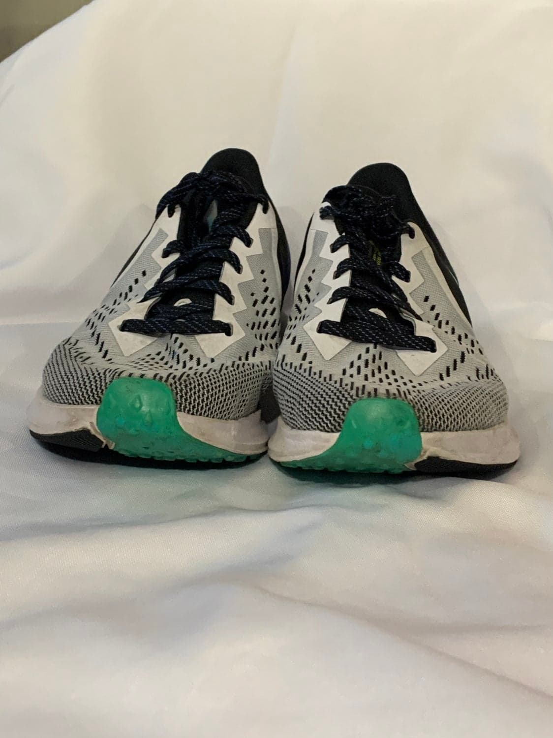 Womens Size 9.5 - Nike Air Zoom Winflo 6 Hyper Jade Running Shoes Sneakers - Thumbnail 3