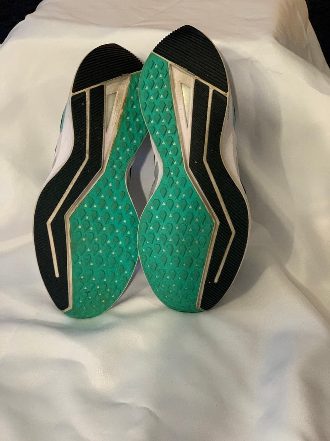 Womens Size 9.5 - Nike Air Zoom Winflo 6 Hyper Jade Running Shoes Sneakers - Thumbnail 5