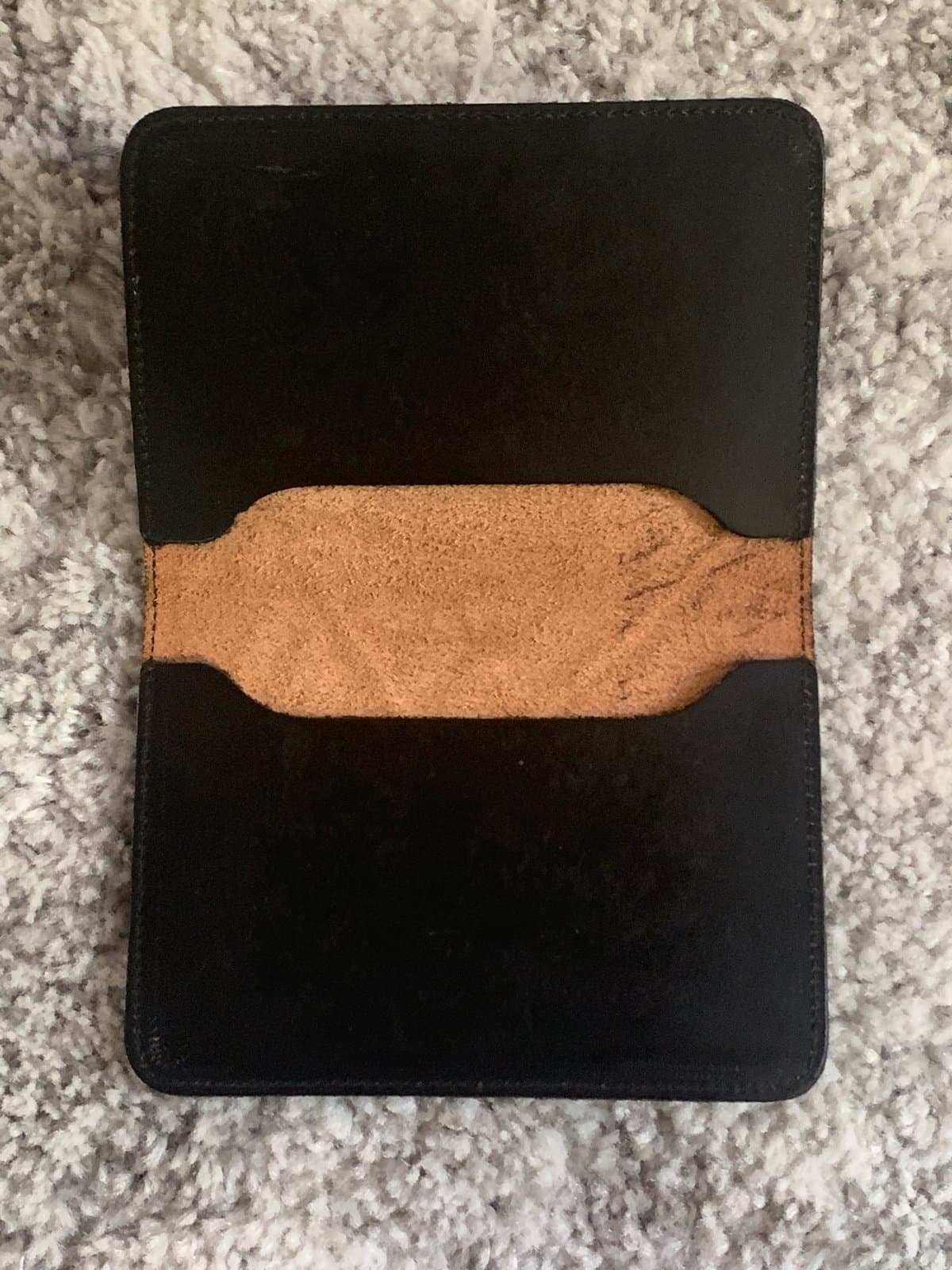 Vintage handmade Native American carved Leather Wallet - Thumbnail 3