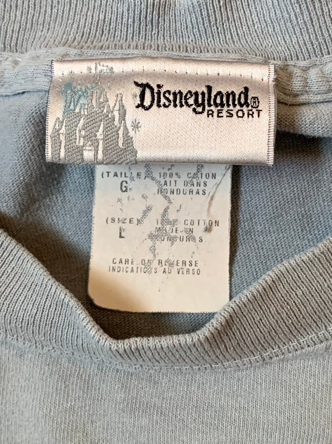 Mickey's Paradise Retreat Just Chillin Tourist T-Shirt - Thumbnail 6