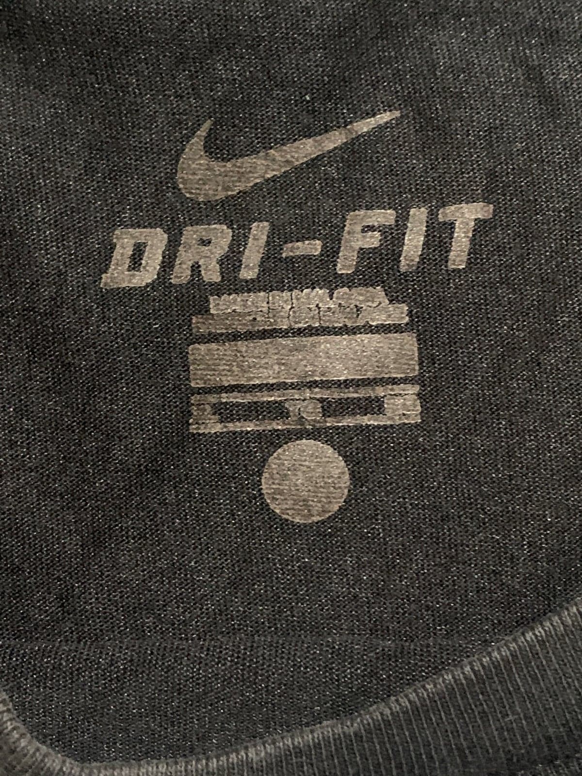 XL Men’s Nike Graphic Dri Fit Summer T-Shirt football - Thumbnail 5