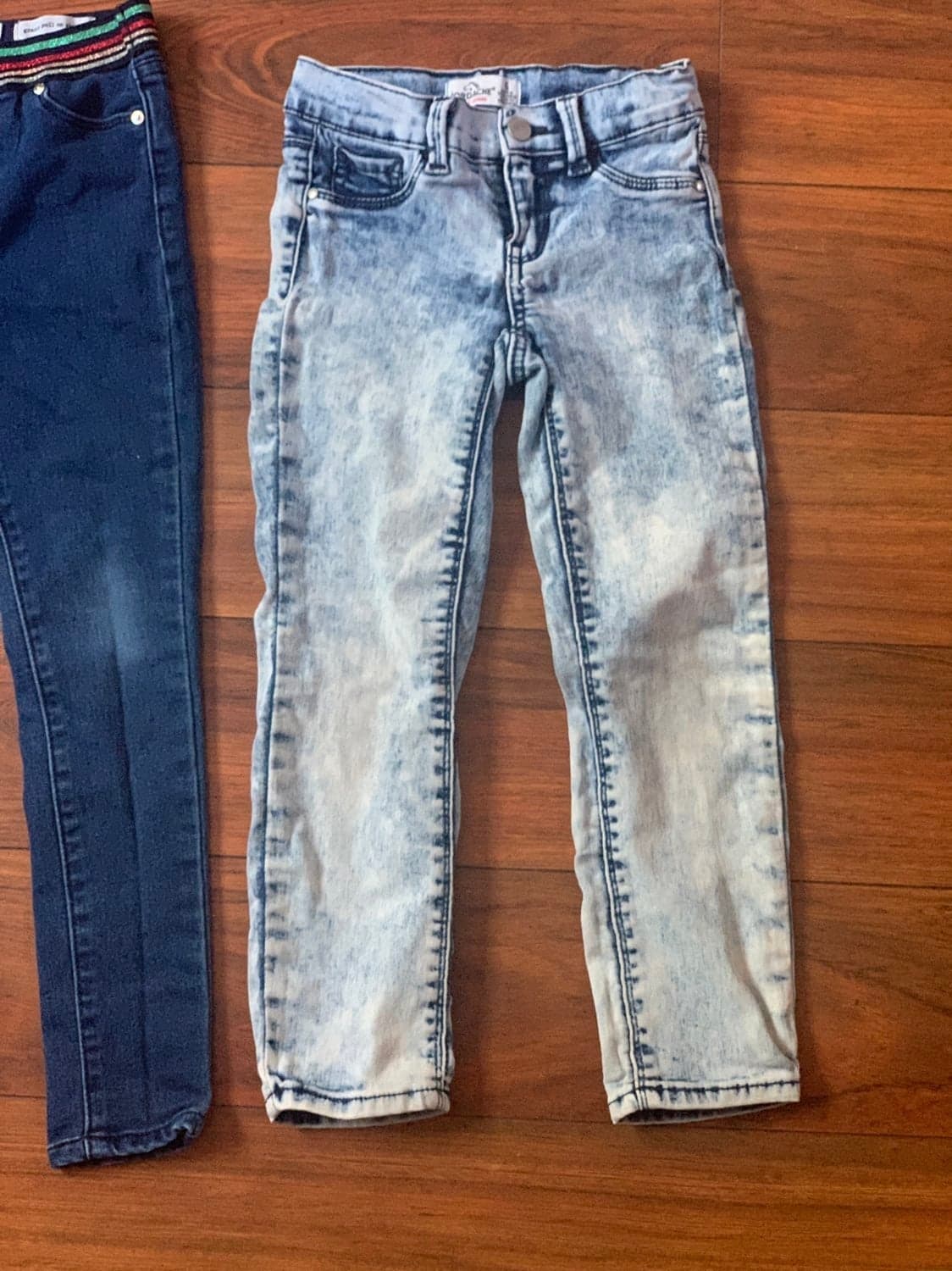 Lot 3 pair Girls size 6/6x Designer Jeans - Thumbnail 4