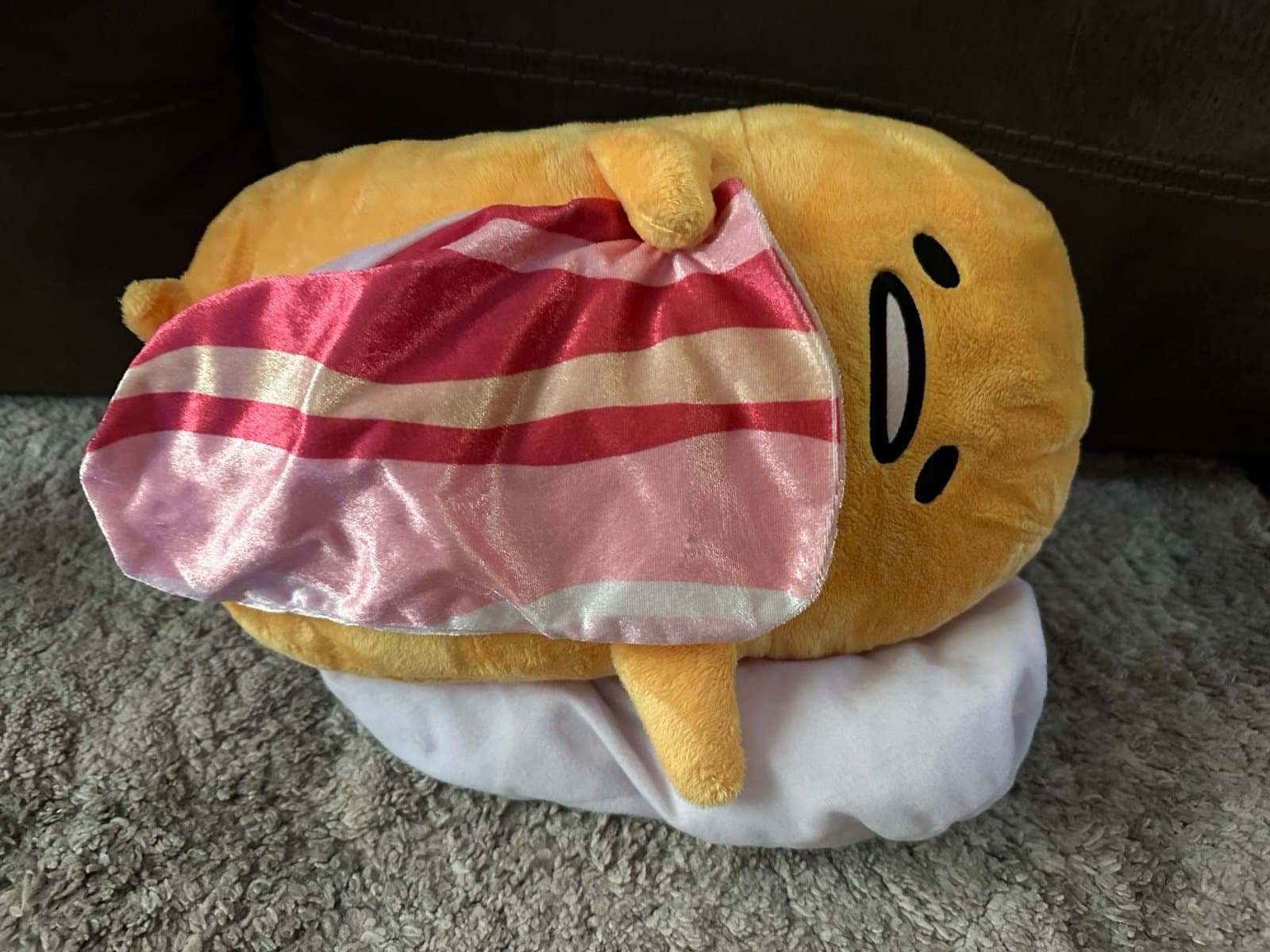 GUDETAMA the lazy egg Plush Doll big fluffy KAWAII SANRIO bacon Large - Thumbnail 2