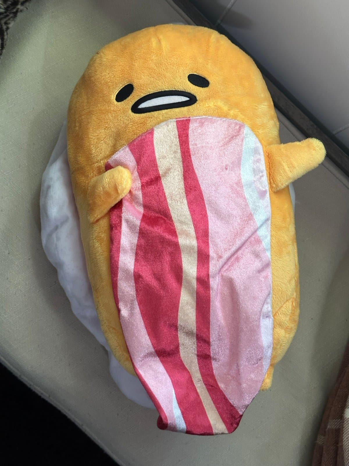 GUDETAMA the lazy egg Plush Doll big fluffy KAWAII SANRIO bacon Large - Thumbnail 3