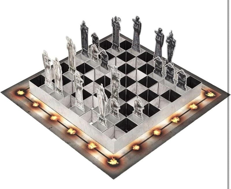 Harry Potter: The Pop-Up Wizard Chess Set by David Hawcock - Thumbnail 6