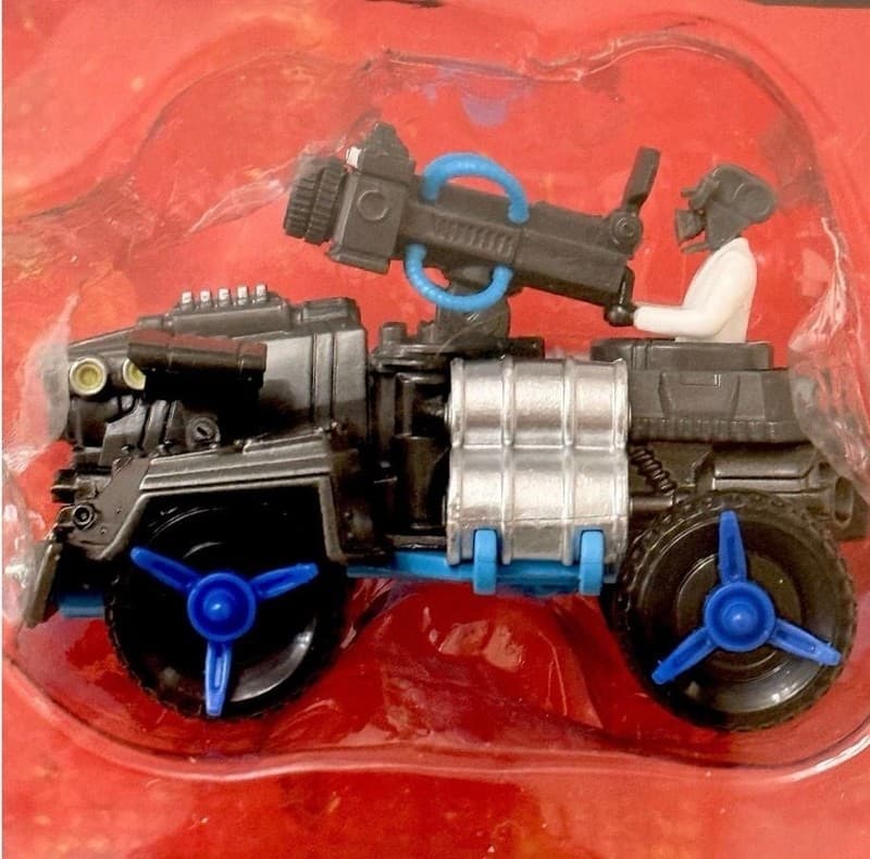 Skibidi Toilet Series One Parasite Disabler Laser Tank 1:64 Diecast Collectable - Thumbnail 3