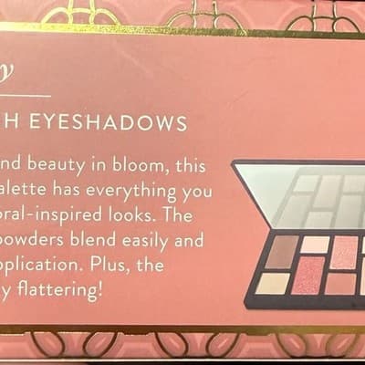 Laura Geller Garden Party In Full Bloom 16 Multi-Finish Eyeshadow Palette - Thumbnail 3