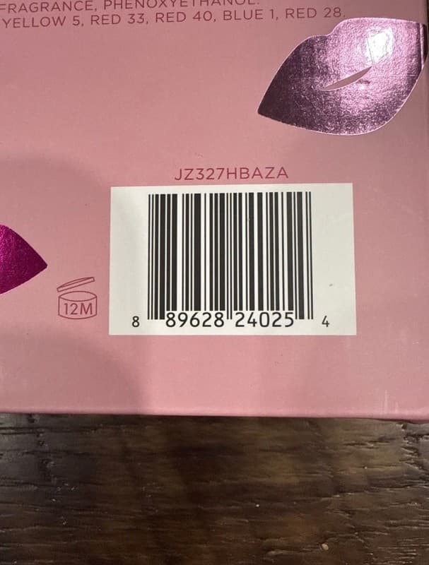 Juicy Couture Sealed With A Kiss Bath & Body Set - Thumbnail 4