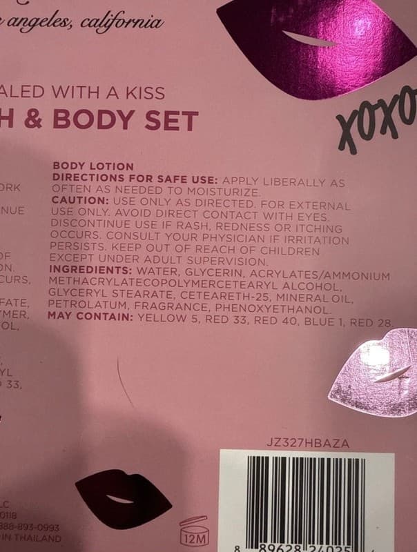 Juicy Couture Sealed With A Kiss Bath & Body Set - Thumbnail 6