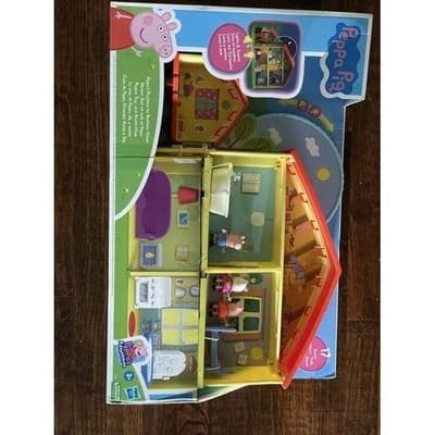 Peppa Pig Peppa's Playtime to Bedtime House Playset Lights Sounds 3 Figures 17pc - Thumbnail 3