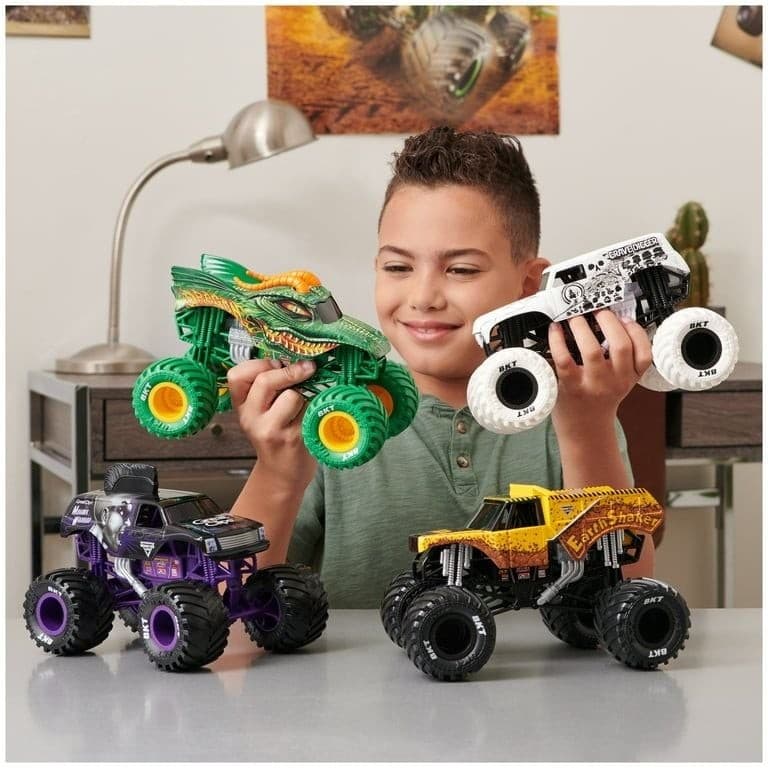 Monster Jam Official Grave Digger Die-Cast Monster Truck 1:24 Scale - Thumbnail 6