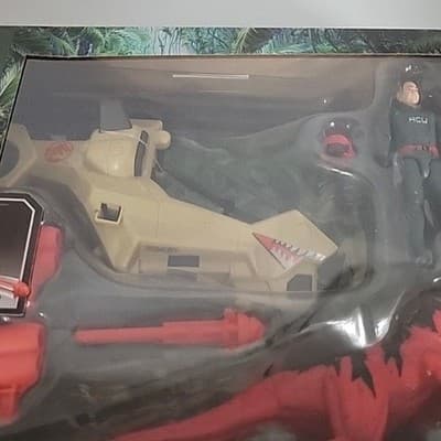 Jurassic World Legacy Collection Reimagined Chopper Chase Pack with Atrociraptor - Thumbnail 2