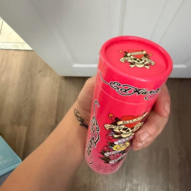 Ed Hardy for Women Eau de Parfum Spray 1.7 oz - Thumbnail 3