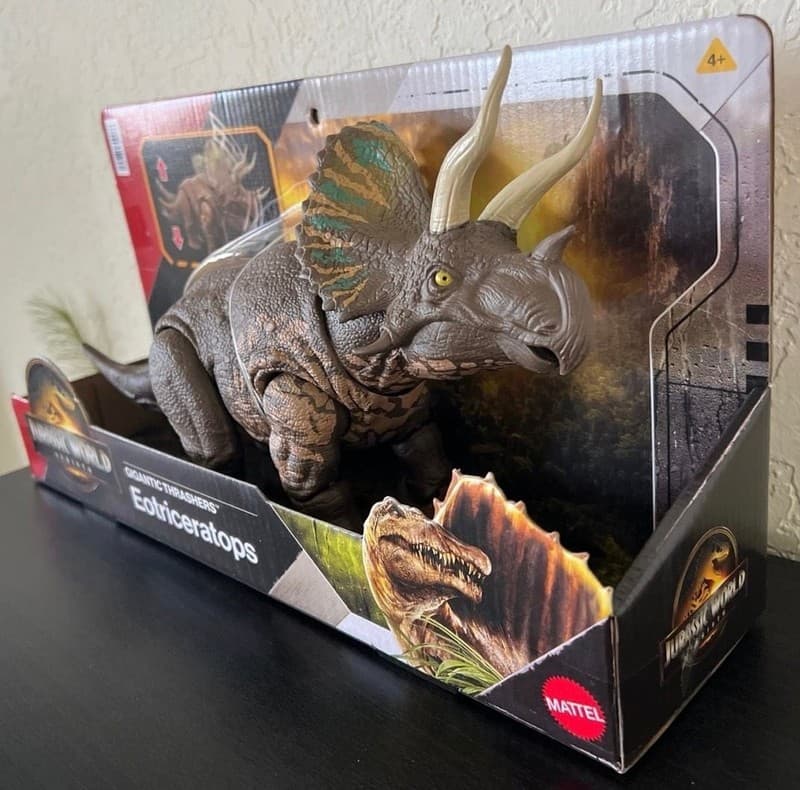 Mattel Jurassic World Rebirth Gigantic Thrashers Eotriceratops Dinosaur Action F - Thumbnail 4