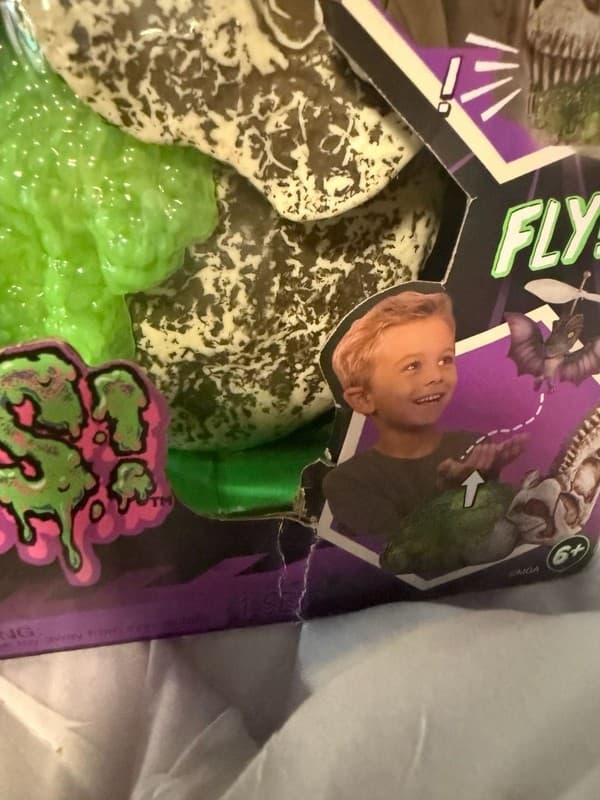 MGA GrossMos Flying Dino Interactive Rechargeable Toy Set - Thumbnail 3