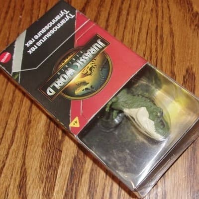 Mattel Jurassic World Rebirth Tyrannosaurus Rex Mini Figure - Thumbnail 3