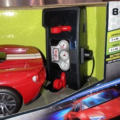 Maisto Tech R/C 1:24 Street Series Ford GT Remote Control Car, Red - Thumbnail 3