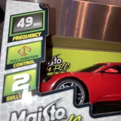 Maisto Tech R/C 1:24 Street Series Ford GT Remote Control Car, Red - Thumbnail 6