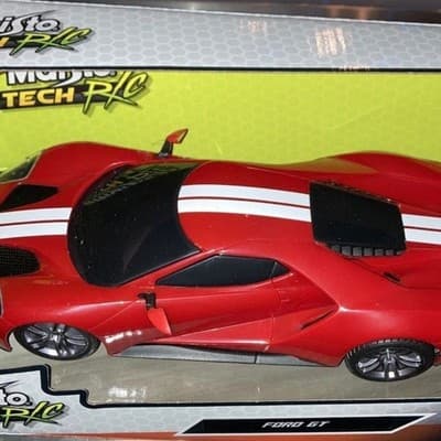 Maisto Tech R/C 1:24 Street Series Ford GT Remote Control Car, Red - Thumbnail 2