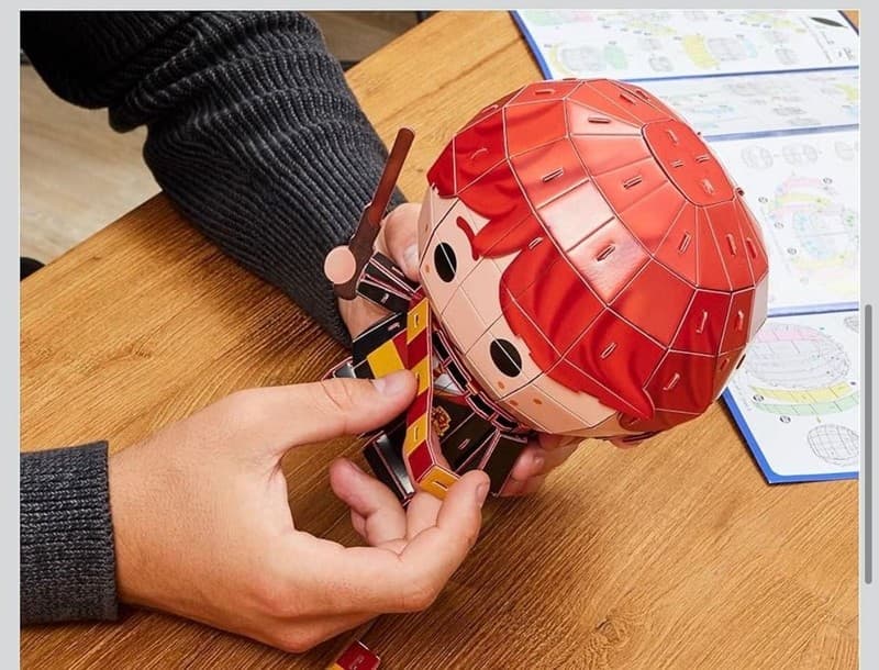 4D Build Harry Potter Ron Weasley Chibi 3D Puzzle Model Kit, 87 Pieces - Thumbnail 3