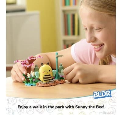 Squishmallows Sunny’s Park Life Building Set - Sunny The Bee - 155 PC 0043 - Thumbnail 2