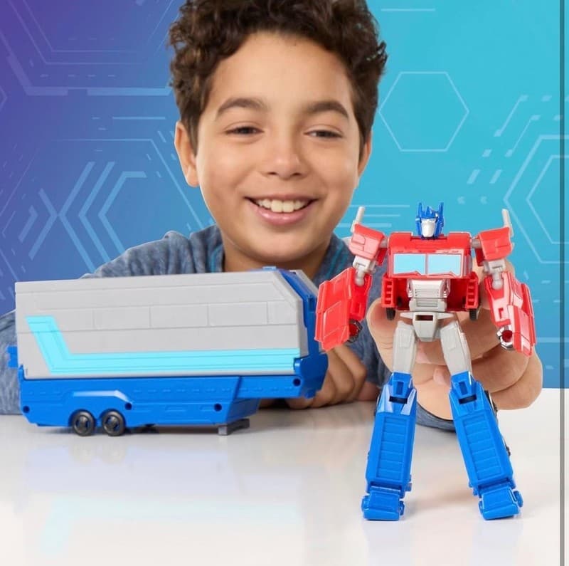 Transformers EarthSpark Optimus Prime Battle Trailer 1-Step Flip Changer - Thumbnail 3
