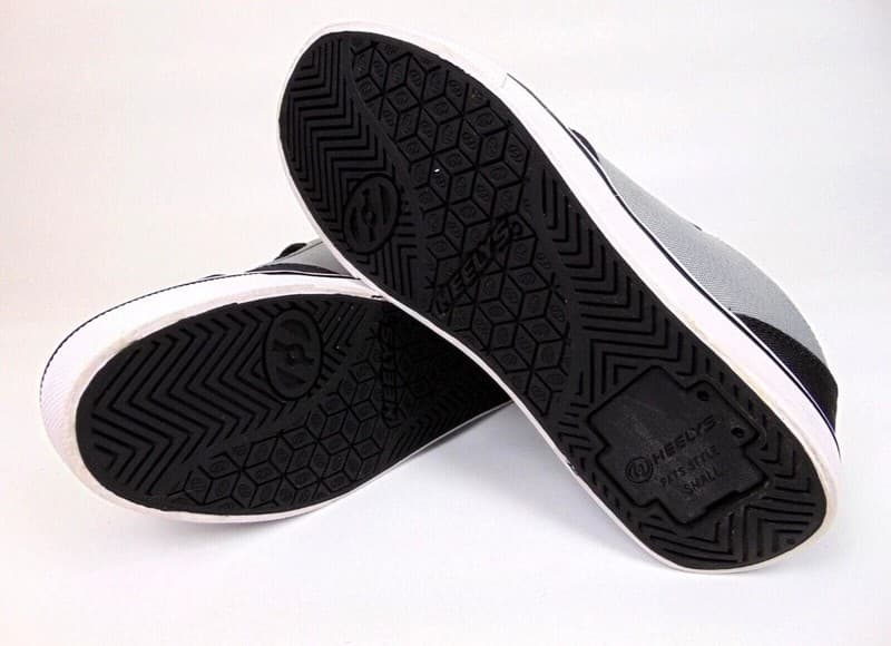Heelys Youth Pro 20 Black and Gray Canvas Skate Shoes Size YTH 1 - Thumbnail 9