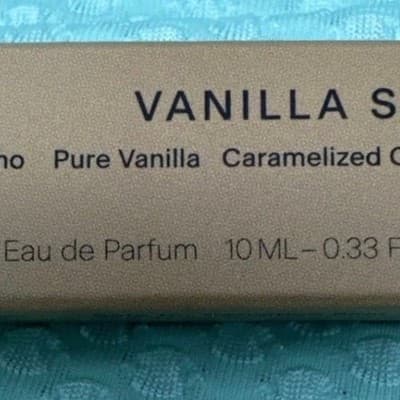 Skylar Vanilla Sky Eau de Parfum Rollerball 10ml / 0.33 fl oz - Thumbnail 5