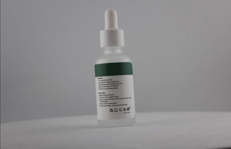 LAKIBOLE Hyaluronic Acid Face Serum with Advanced Peptide Complex 1 fl oz - Thumbnail 3