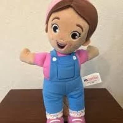 Ms. Rachel Cuddle & Comfort Plush Doll #T23502 - Thumbnail 2