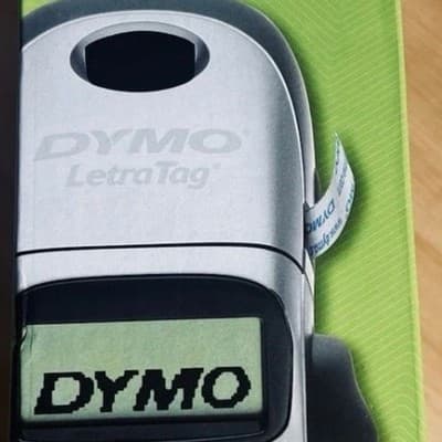DYMO LetraTag 100H+ Handheld Label Maker Value Pack with 2 Cassettes & Magnetic - Thumbnail 3