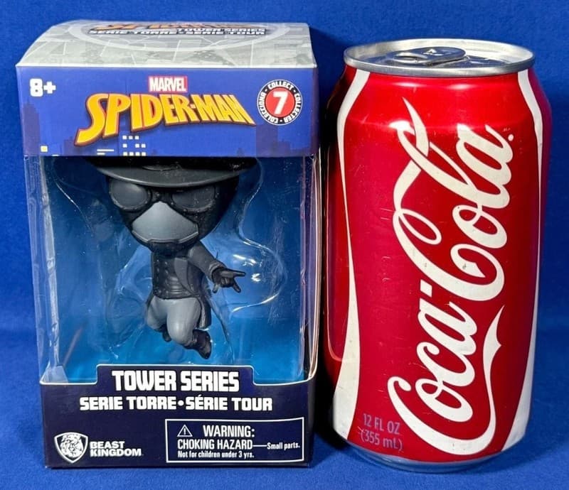 Beast Kingdom Marvel Spider-Man Tower Series Spider-Man Noir Figure - Thumbnail 2