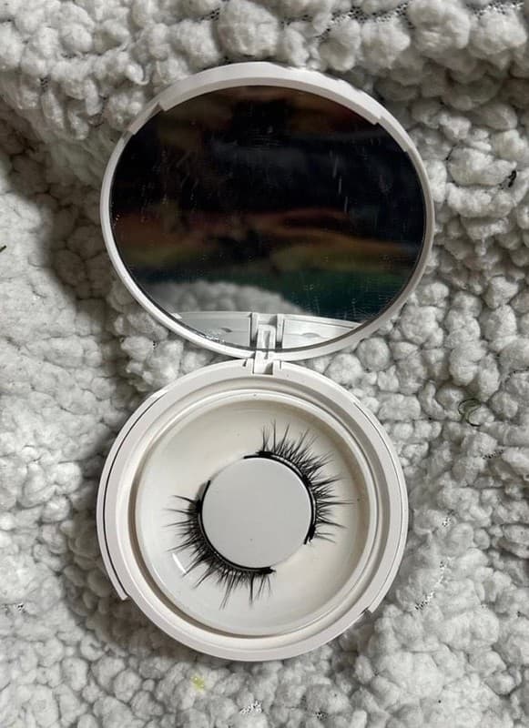 Magnetic Eyelashes Professional Lash Kit with Mirror Compact - Thumbnail 2