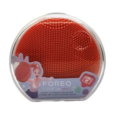 Foreo Sweden Luna Play Plus 2 ''Peach of Cake'' Small Facial Cleansing Massager - Thumbnail 2