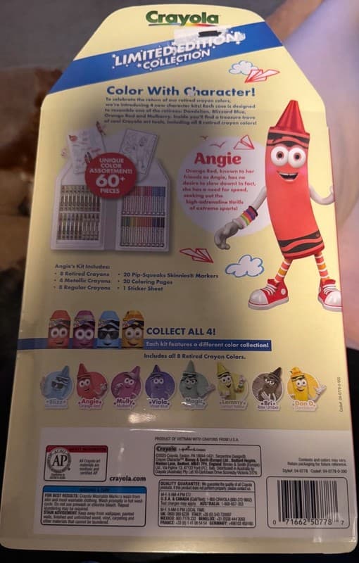 Crayola Red Limited Edition Art Case 04-0778 - Thumbnail 3