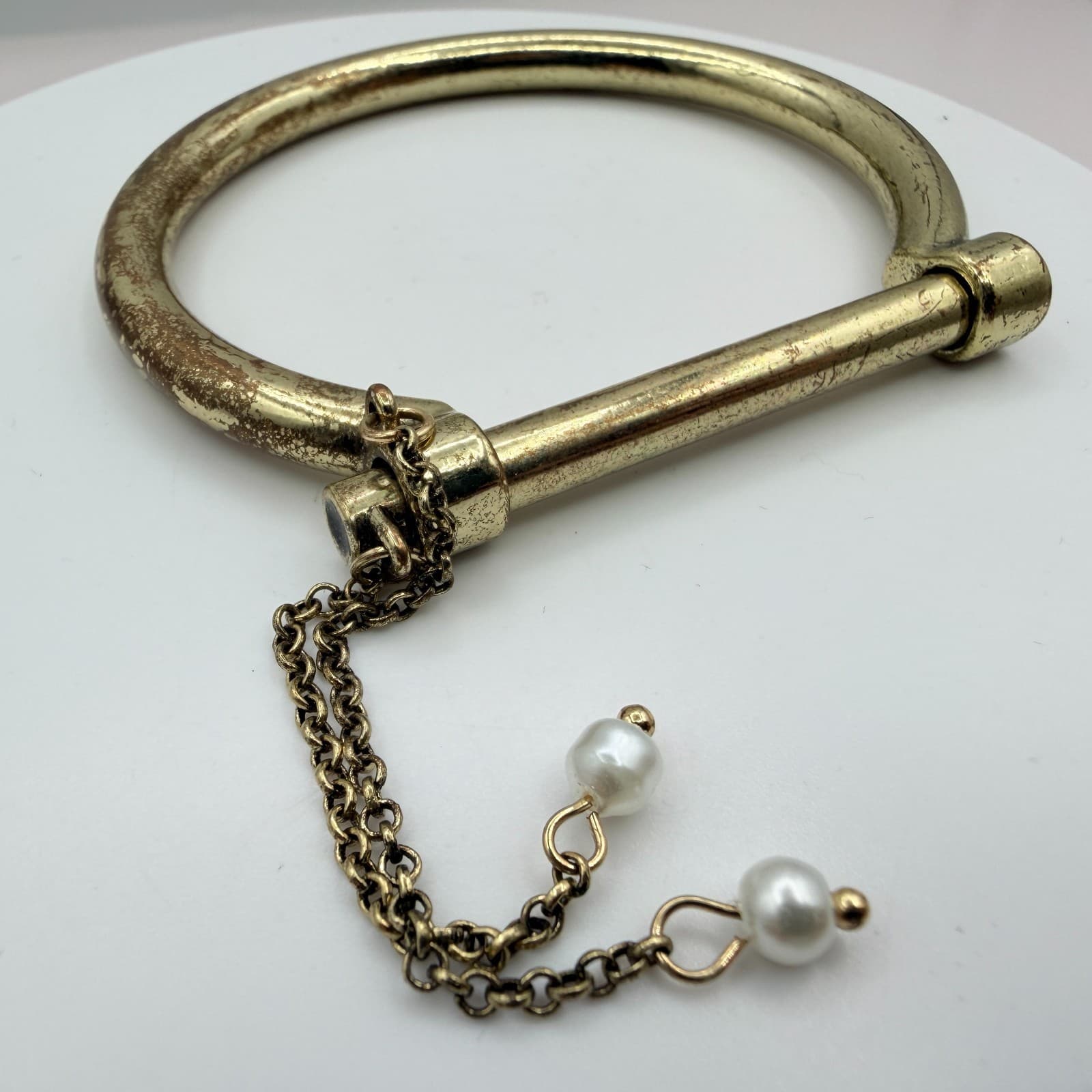 Vintage Gold Tone Shackle Bangle Bracelet Faux Pearl Charm Accent Dainty Link - Thumbnail 5