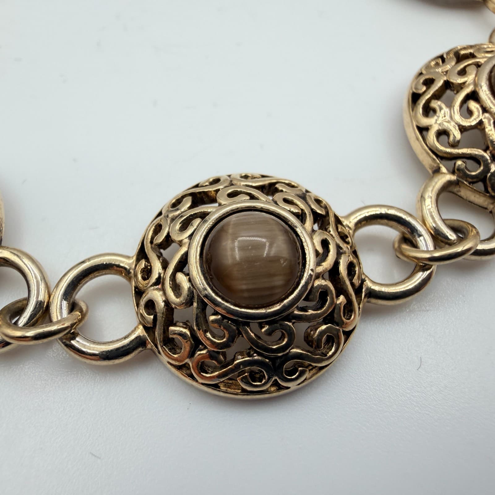 Vintage Gold Tone Chunky Medallion Link Bracelet Cat Eye Stone Brown Boho Y2K - Thumbnail 6