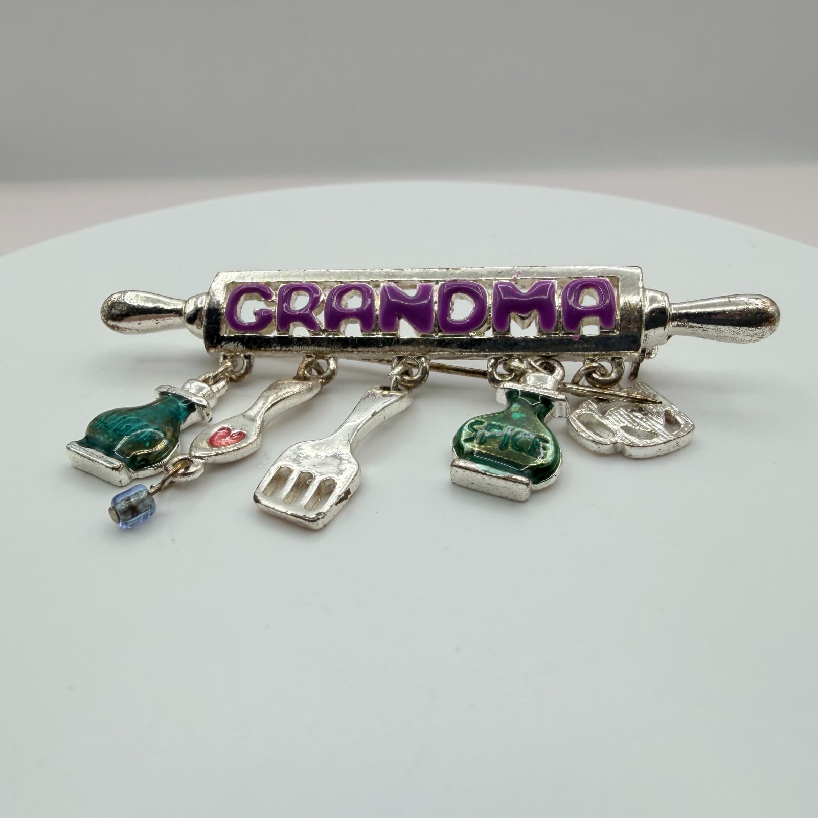 Vintage Silver Tone Grandma Brooch Pin Lot 2pc Rolling Pin Kitchen Love Charms - Thumbnail 4