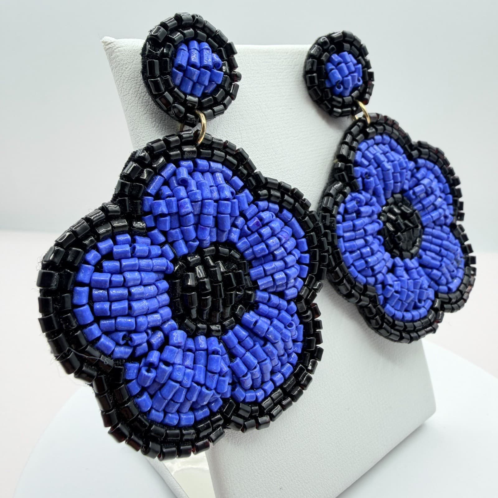 Vintage Beaded Flower Drop Earrings Lot 2 Pairs Red Blue Black Seed Bead Floral - Thumbnail 5