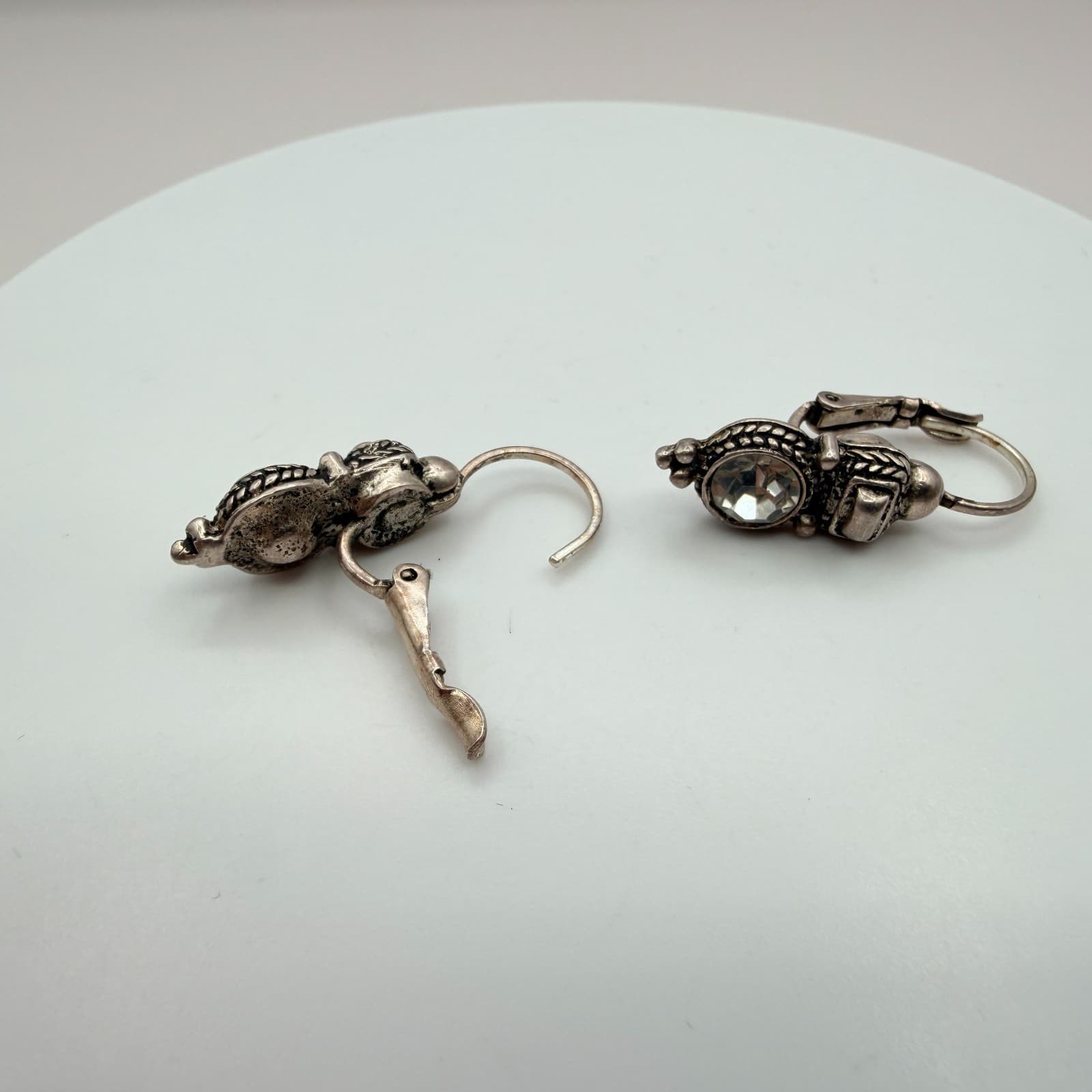 Vintage Silver Tone Leverback Huggie Earrings Lot 2 Pairs Rhinestone Flower 90s - Thumbnail 5