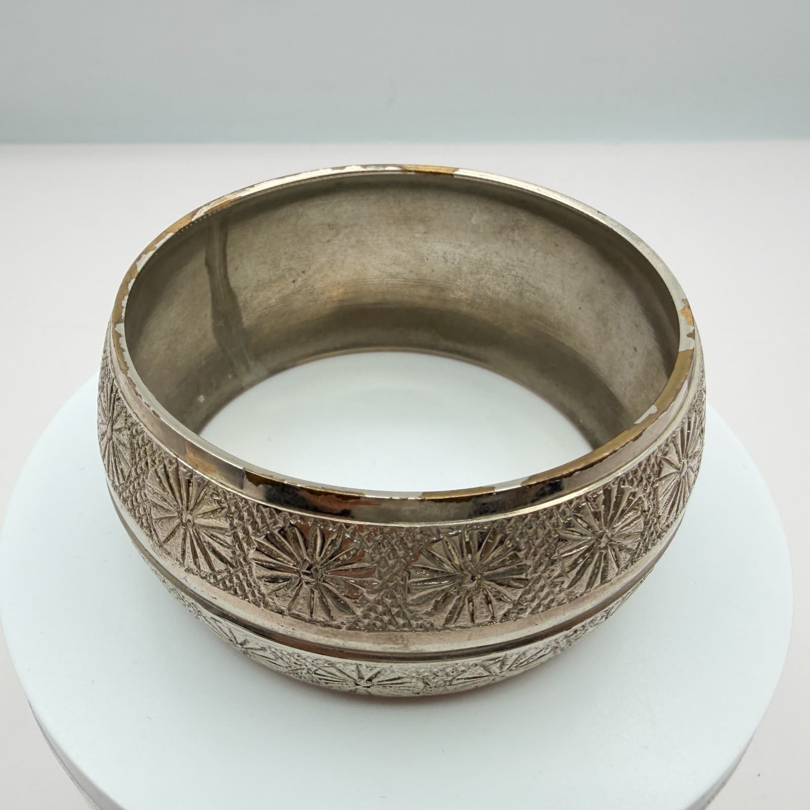 Vintage Silver Tone Wide Bangle Bracelet Etched Starburst Floral Geometric Boho - Thumbnail 2