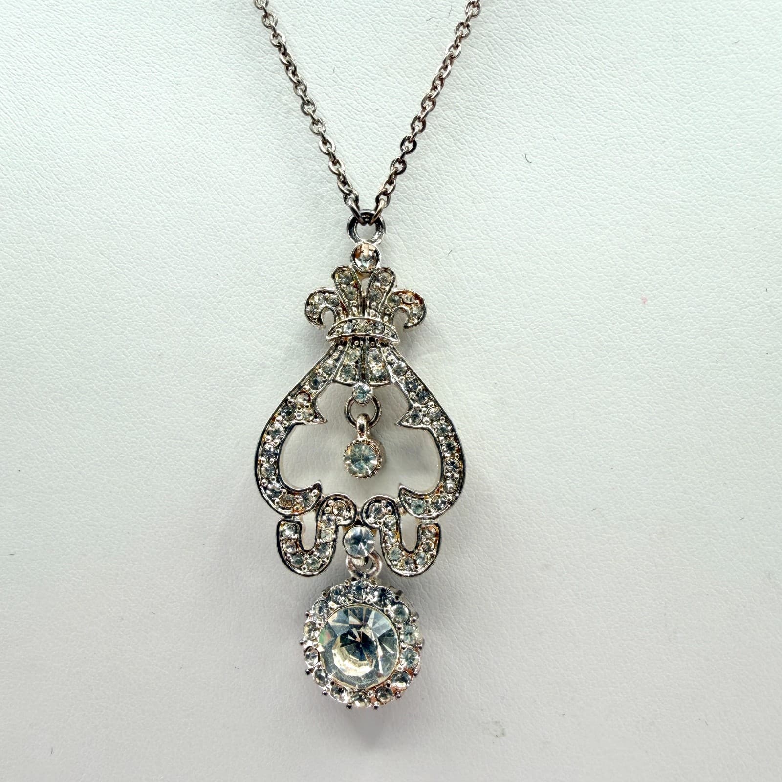 Vintage Silver Tone Lavalier Pendant Necklace Rhinestone Openwork Dainty Boho