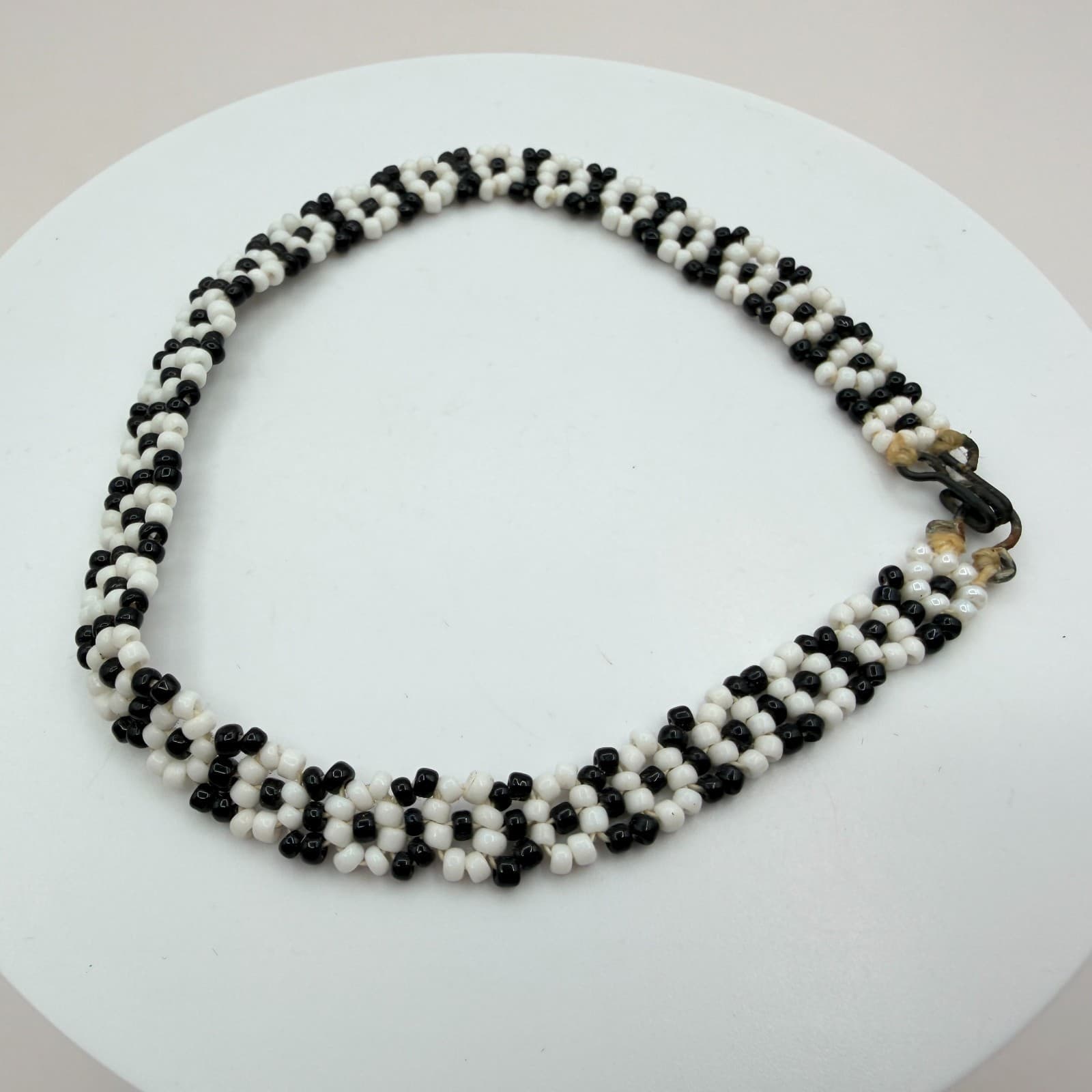 Vintage Black White Seed Bead Jewelry Set Choker Necklace Daisy Chain Bracelet - Thumbnail 9