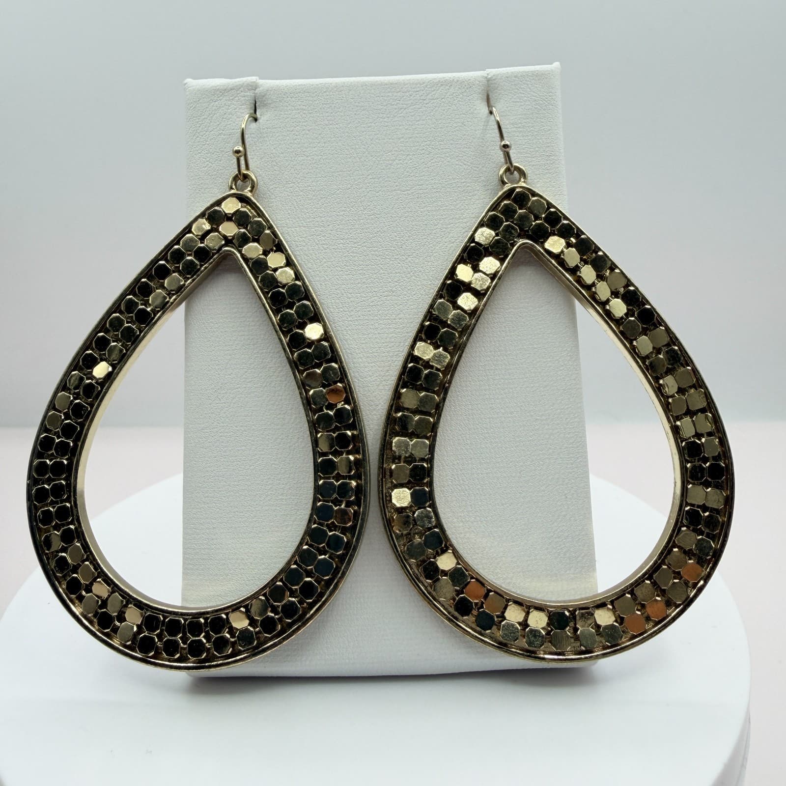 Vintage Gold Tone Dangle Earrings Lot 2 Pairs Teardrop Filigree Enamel Statement - Thumbnail 2