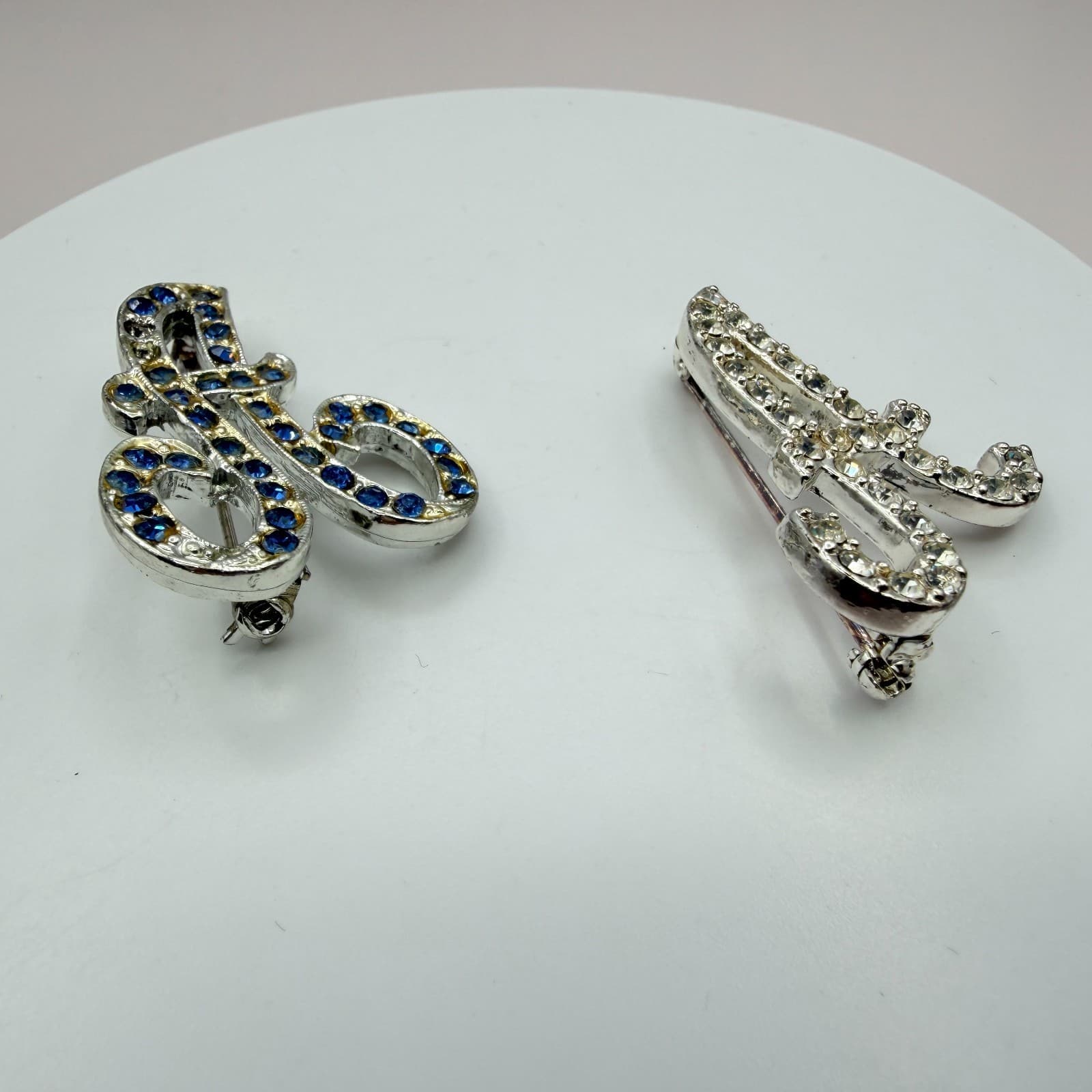 Vintage Silver Tone Initial Letter A Brooch Pin Set Rhinestone Monogram Cursive - Thumbnail 2