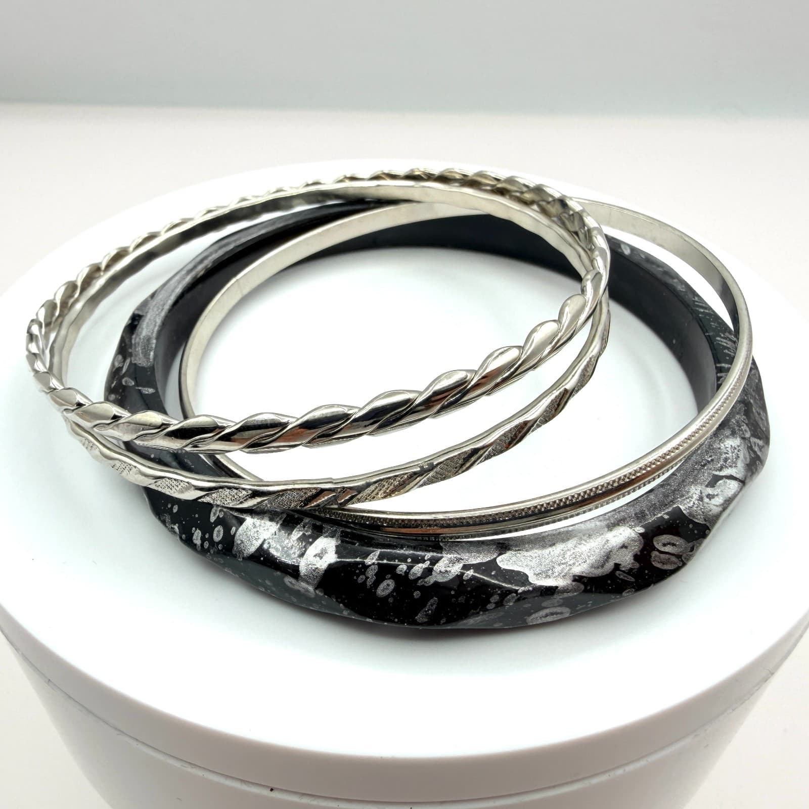 Vintage Silver Tone Bangle Bracelet Lot 5 Pieces Textured Twisted Stackable Boho