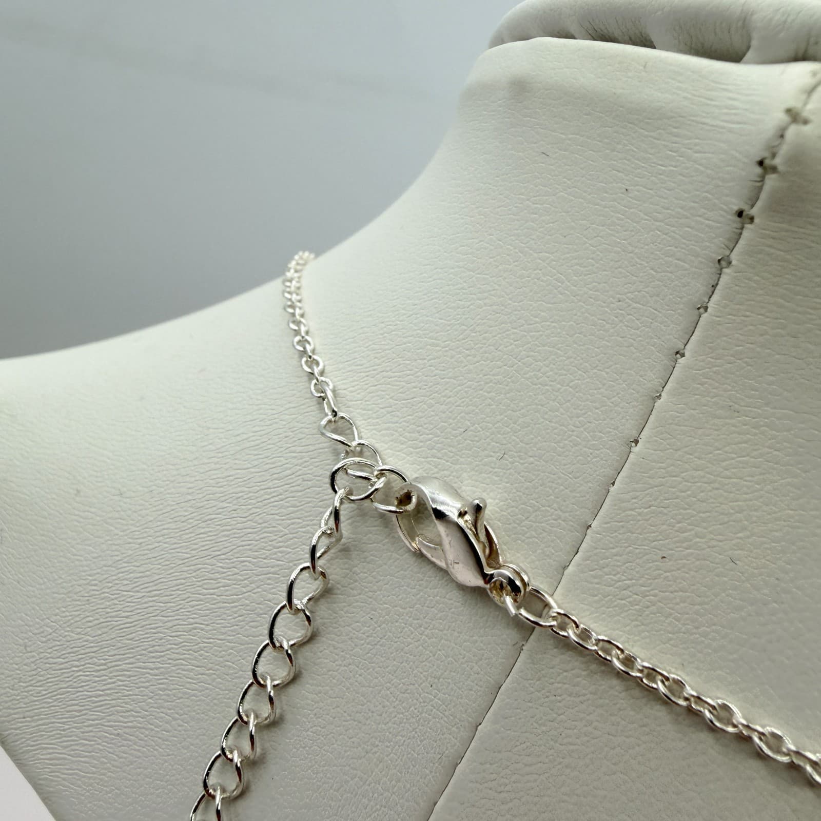 Vintage Silver Tone Black Rhinestone Pave Heart Pendant Necklace Dainty Chain - Thumbnail 5