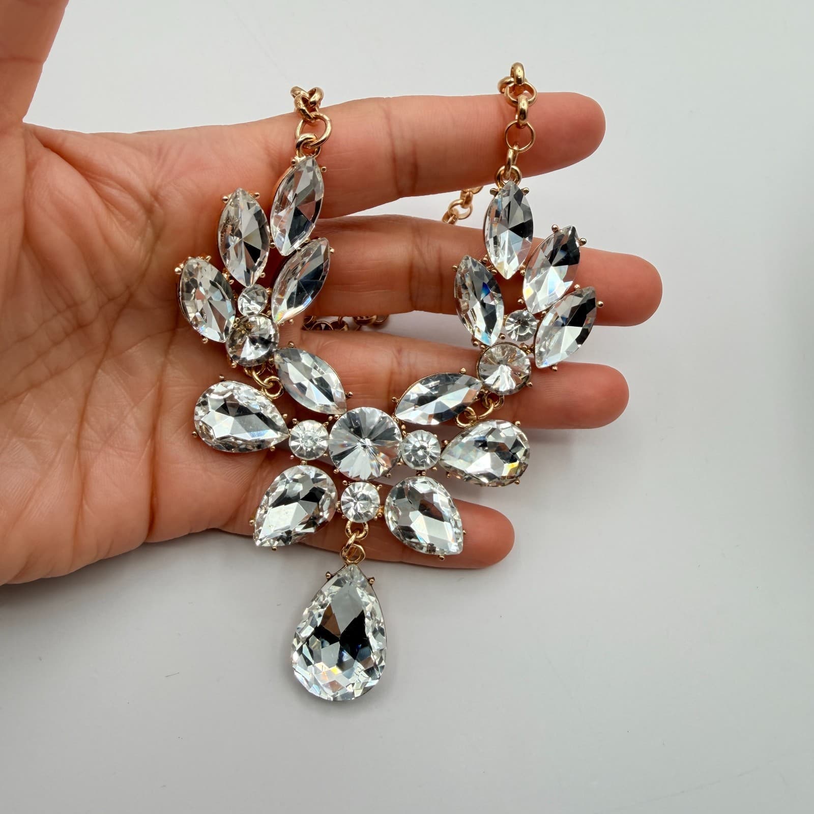 Vintage Gold Tone Rhinestone Statement Jewelry Set Necklace Drop Earrings Bridal - Thumbnail 13